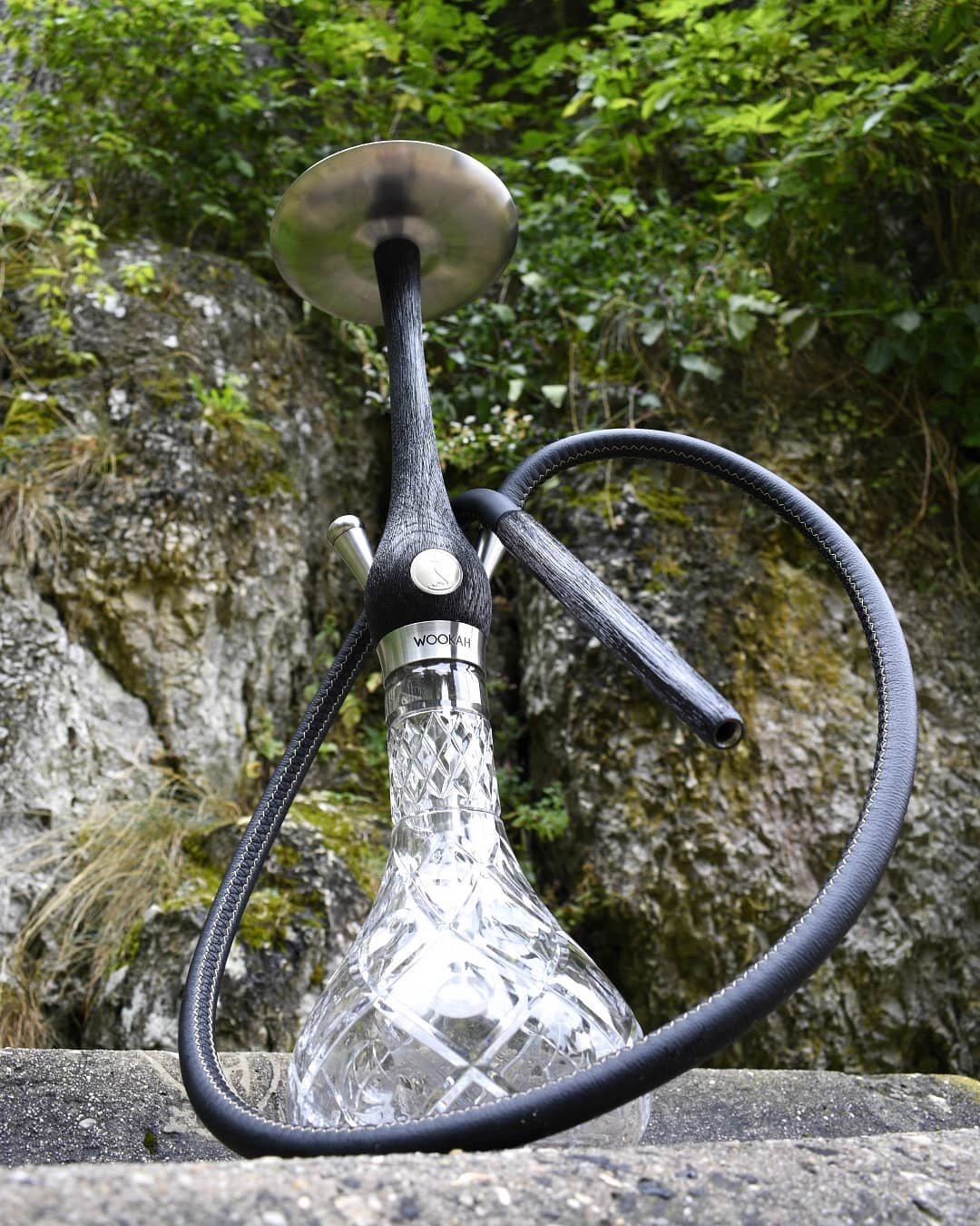 Luxury Wookah Grom Bloom Hookah – Elegant Design with Natural Wood & Glass Base