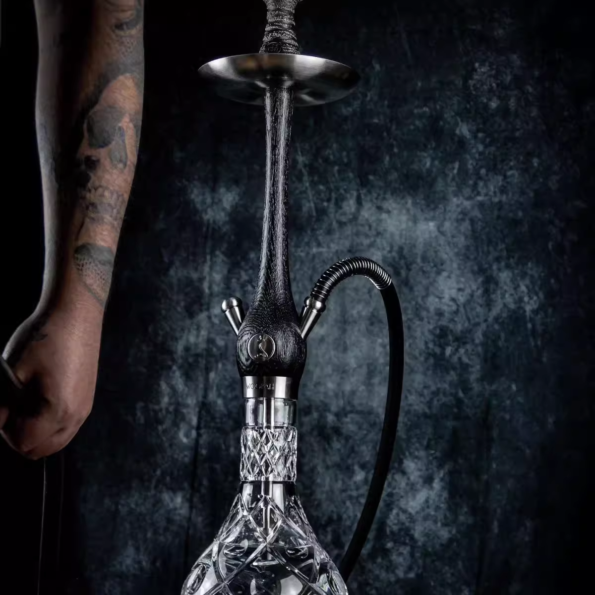 Luxury Wookah Grom Bloom Hookah – Elegant Design with Natural Wood & Glass Base