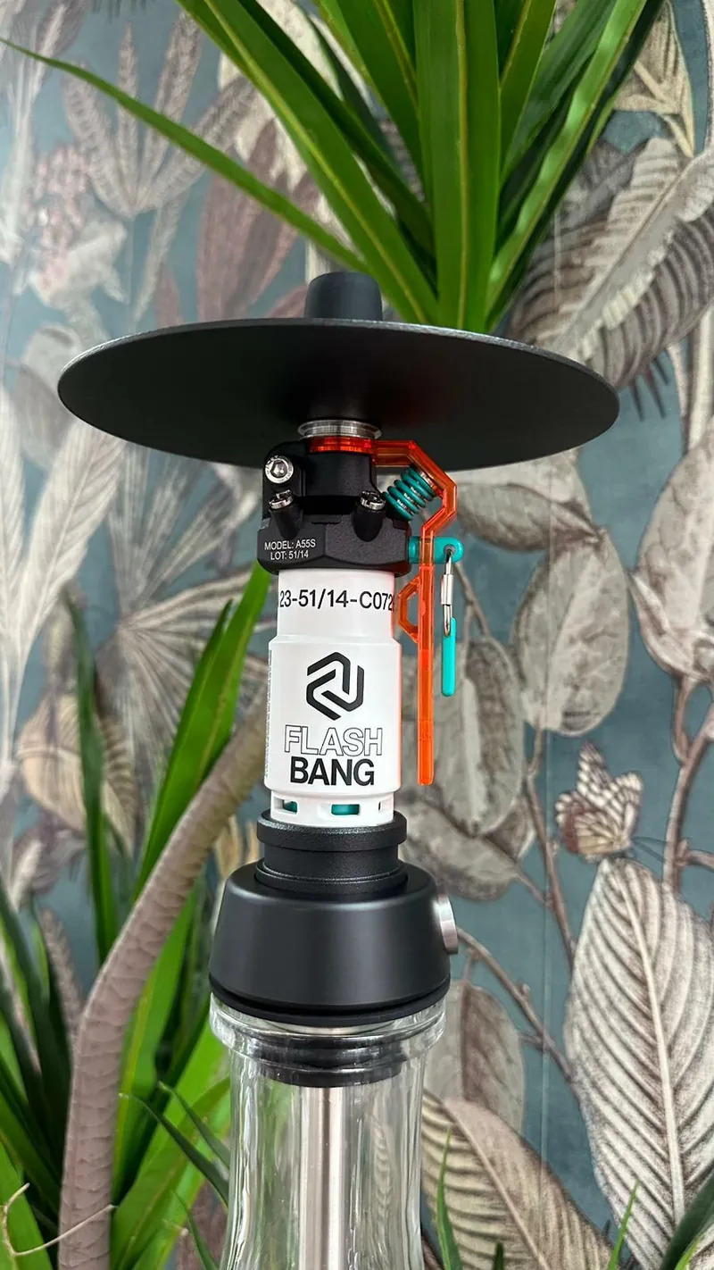 Amotion Flash Bang Orchid Modern Hookah – Stylish German Shisha for Smooth Sessions
