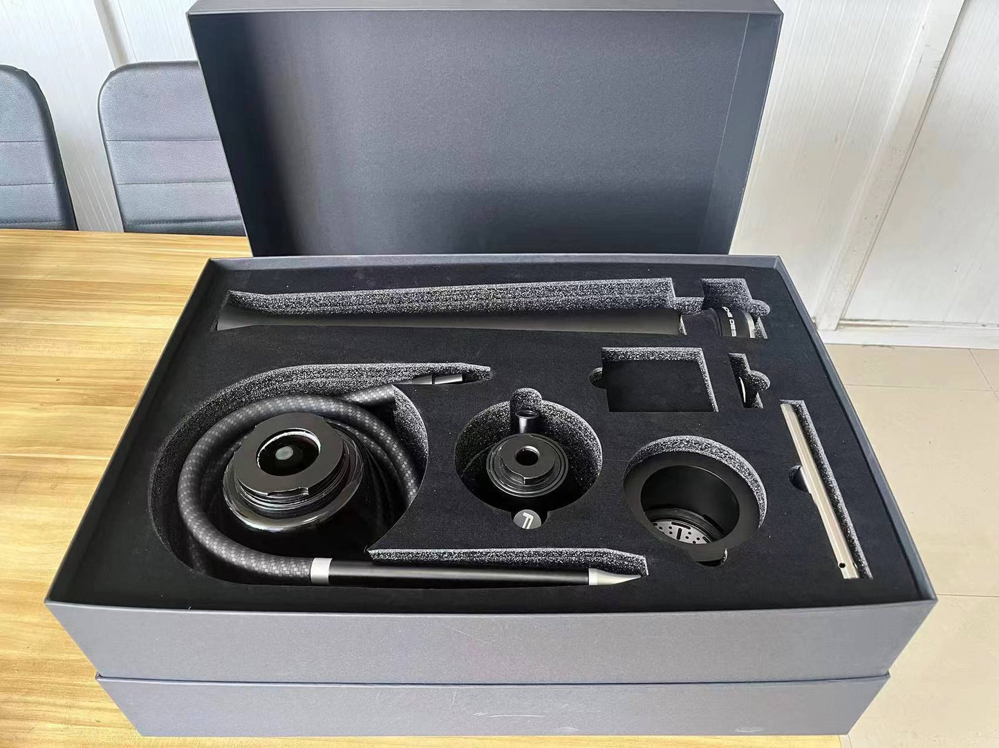 Luxury Porsche-Inspired Arabic Hookah Set – Premium Shisha Experience